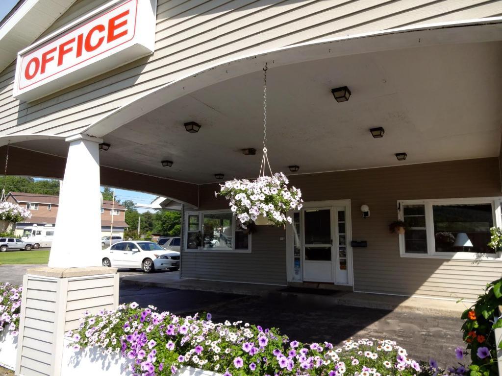 Gorham Motor Inn Esterno foto